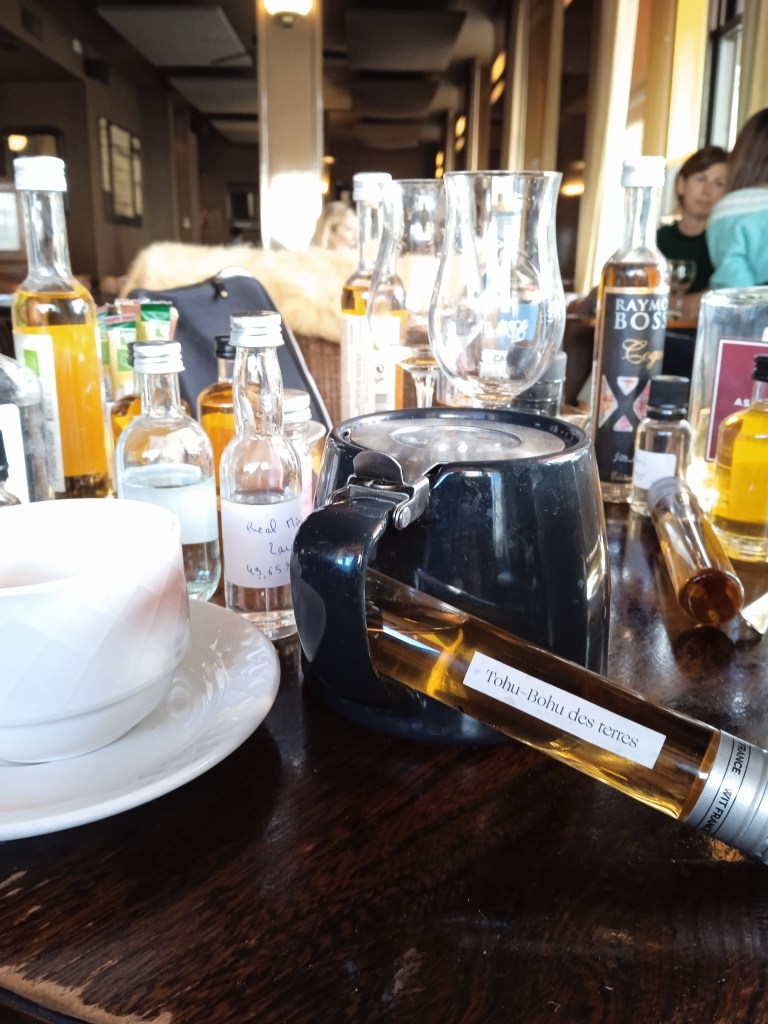 Cette image a un attribut alt vide ; le nom du fichier est 1664359549750-1.jpg